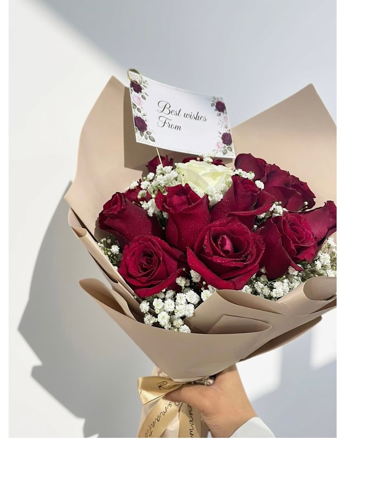 Classic Wishes 12 Red Roses