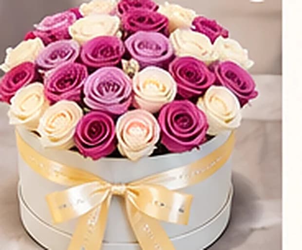 Elegant Mixed Roses Box